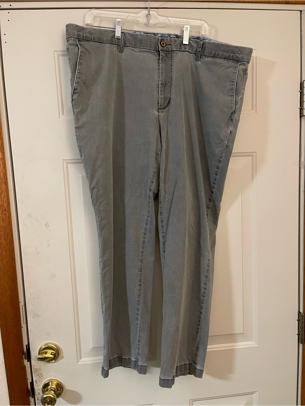 Tommy Bahama Men's blue Chino Pants Regular Fit Flat Front Straight Leg 42x30
